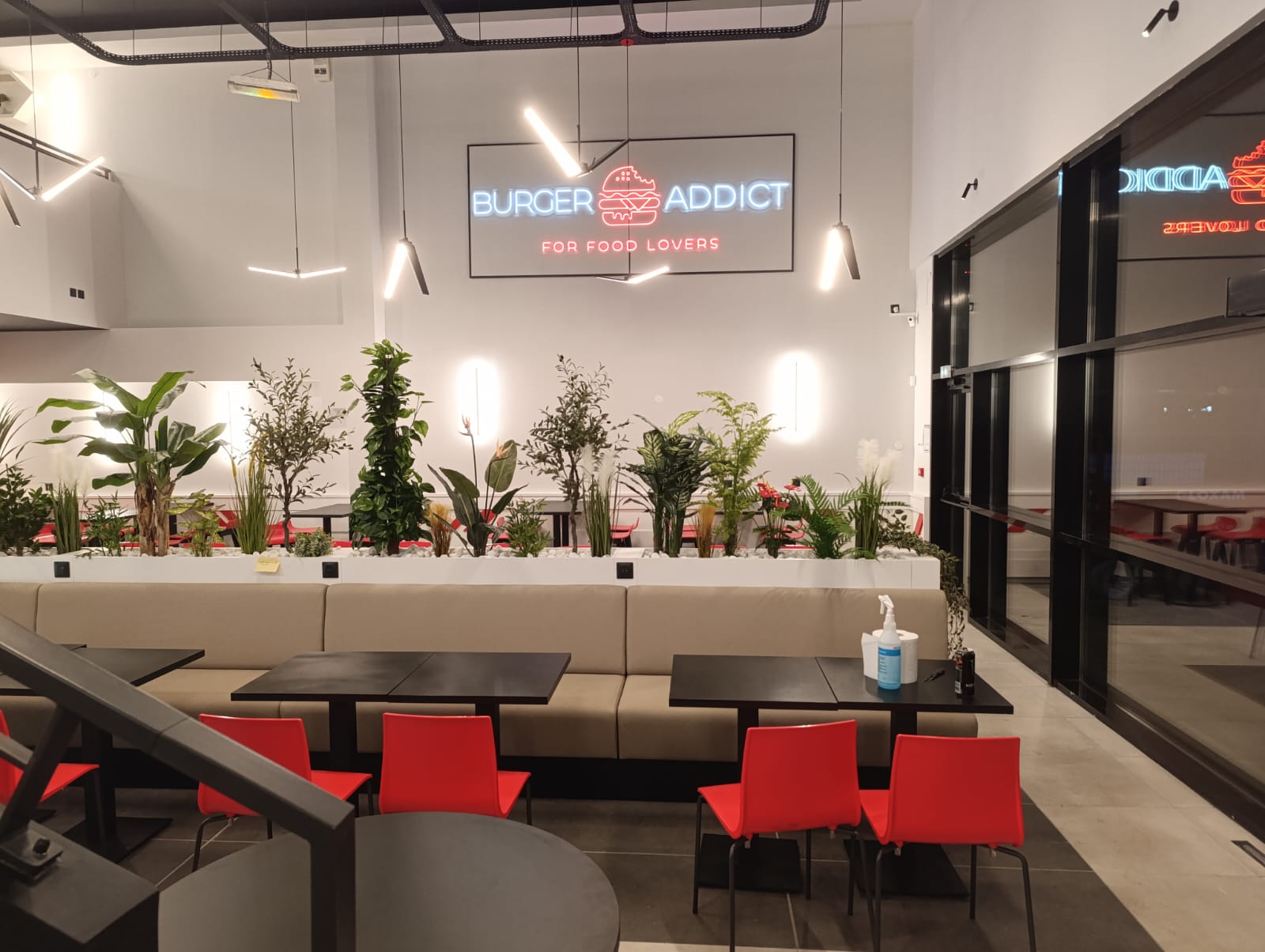 Aménagement commerce Addict Burger 1, 2025 · réalisation SYNAY