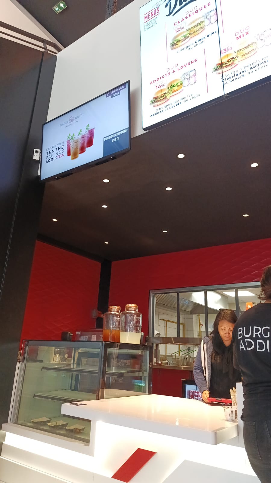 Aménagement commerce Addict Burger 1, 2025 · après 6